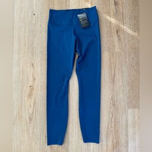 Nike The Nike One Luxe Tight Fit Leggings Yoga Pants NWT Size Small